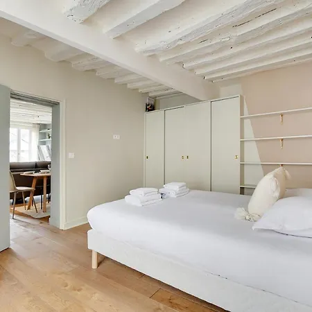 Chic -1br-4p- Marais - République * Parigi